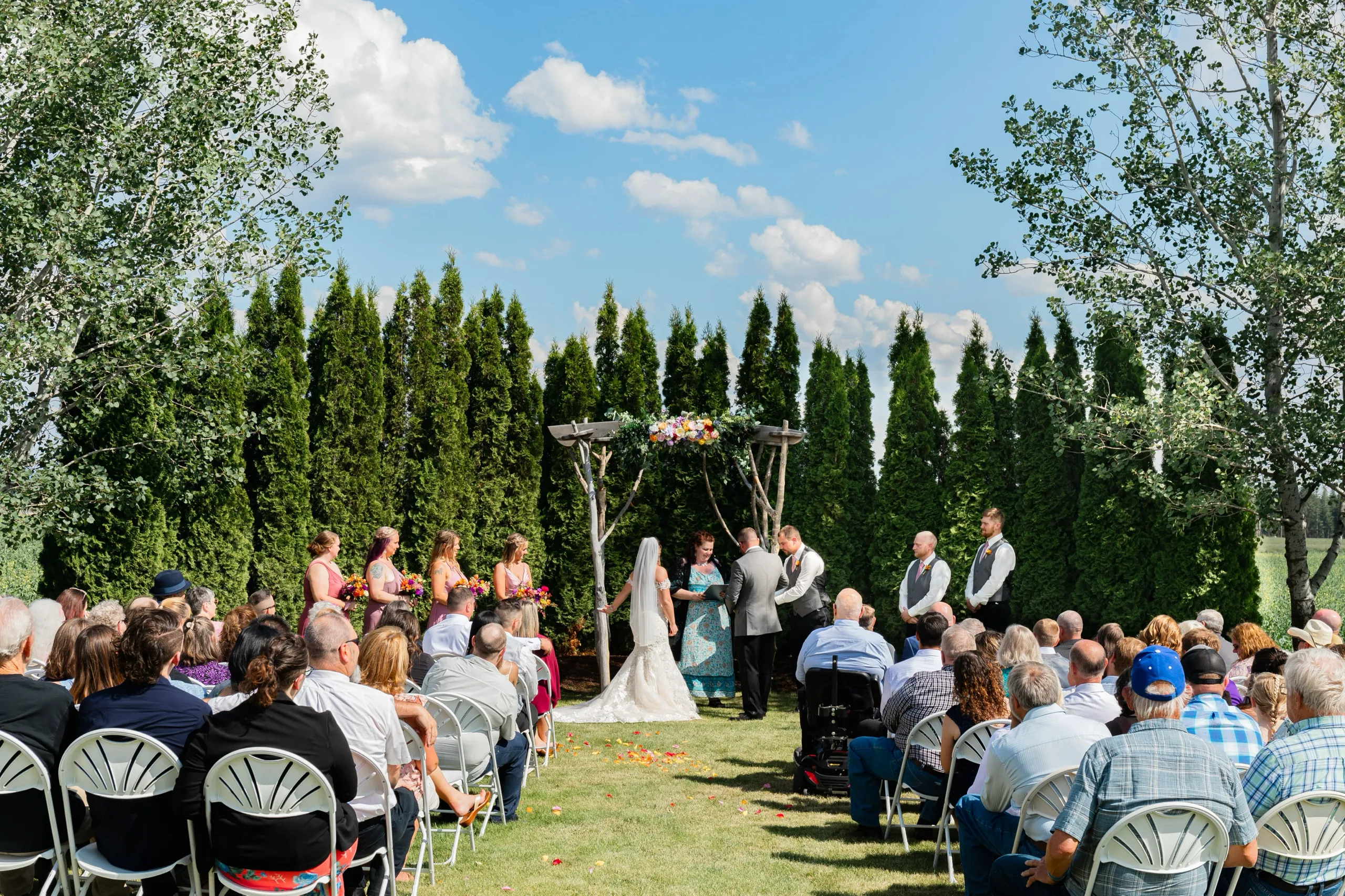 Clayton, WA Venue Features